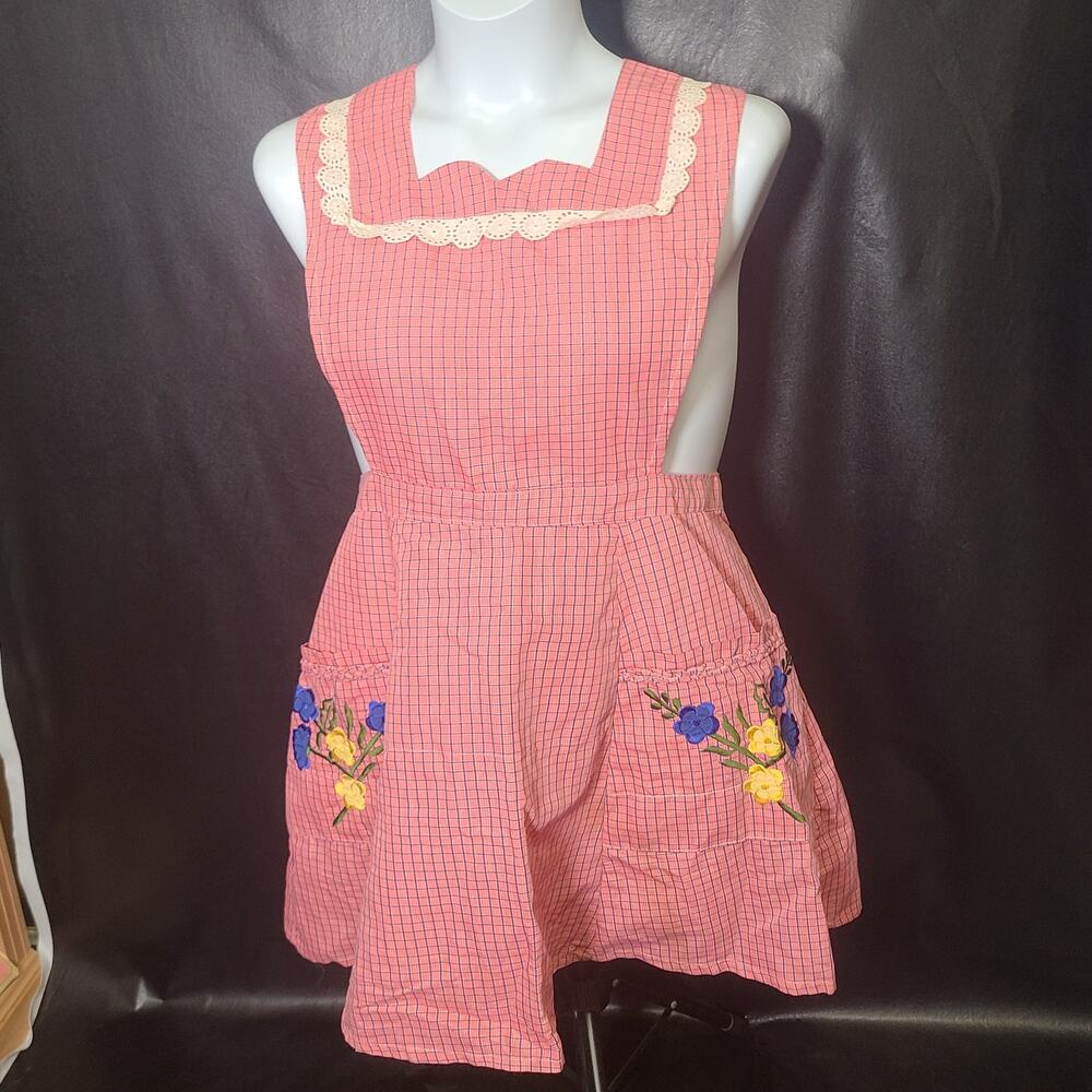 Vintage style apron, pink plaid ruffle floral embroidered dress style large